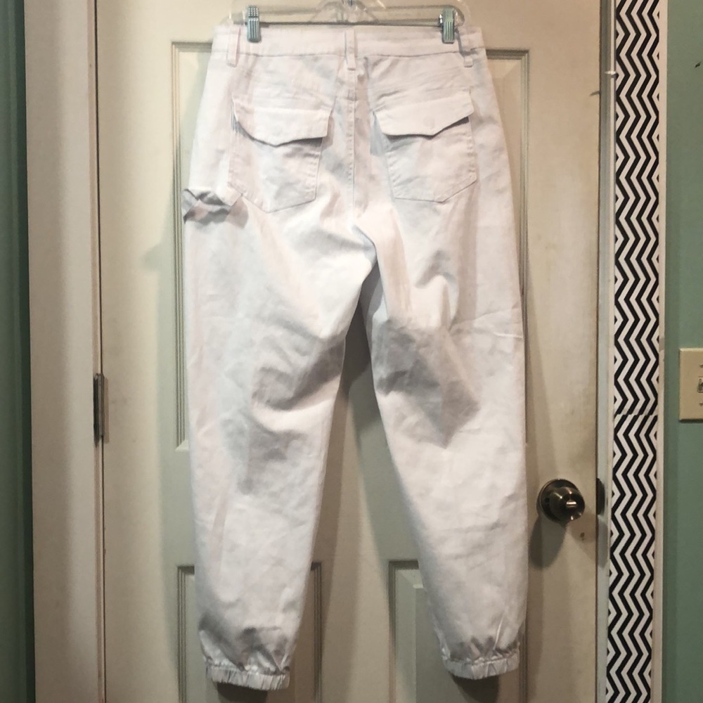 YMI White Cargo Joggers, size 13/31 - Picture 14 of 14